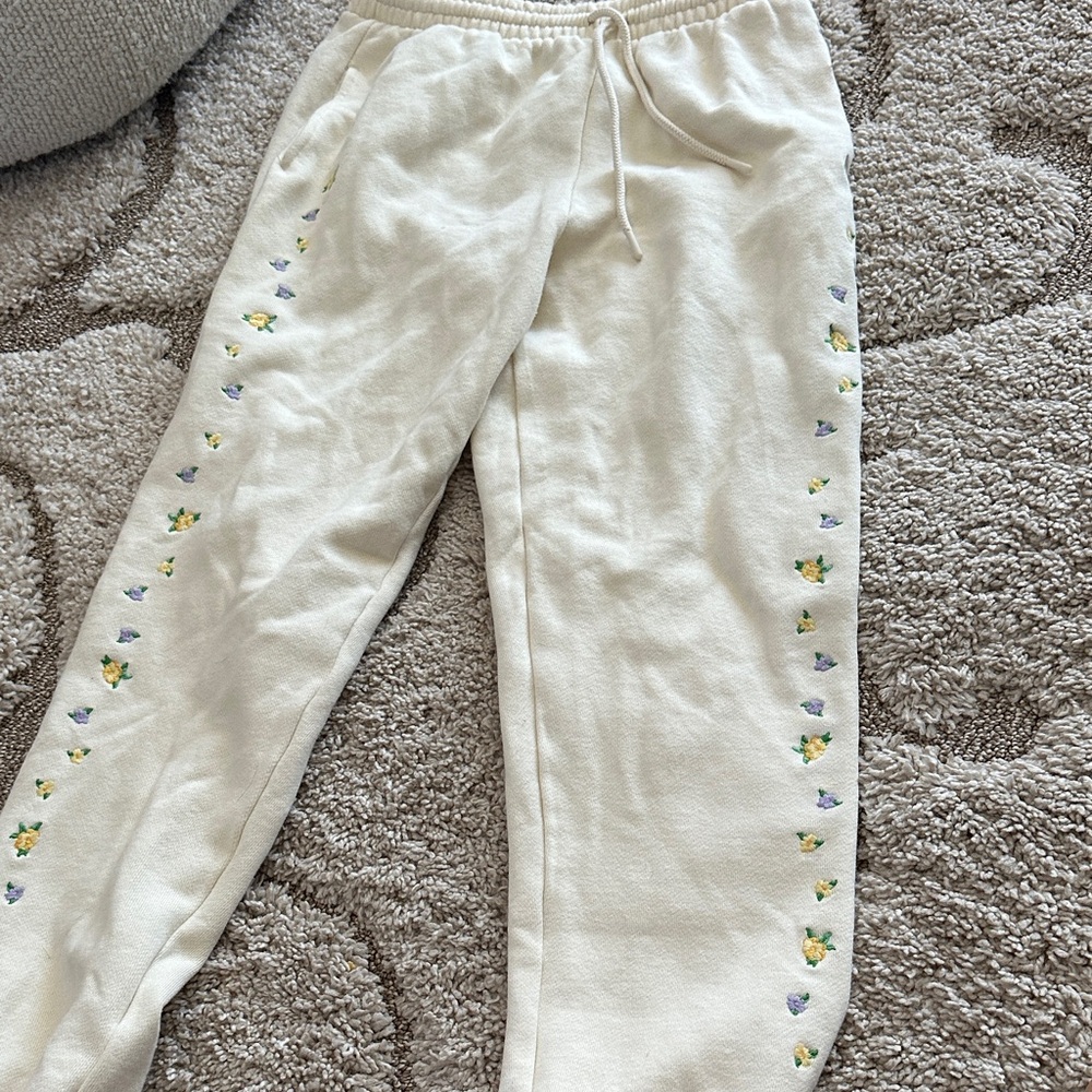 PINK Victoria's Secret Cream Lounge Pants